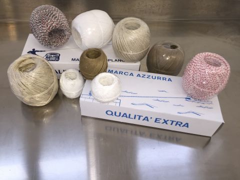 gomitoli di spago